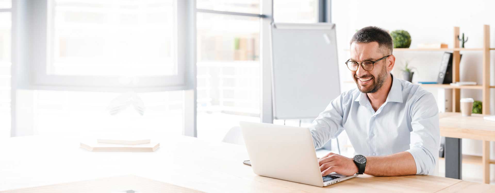 Business team planning a managed hosted phone service